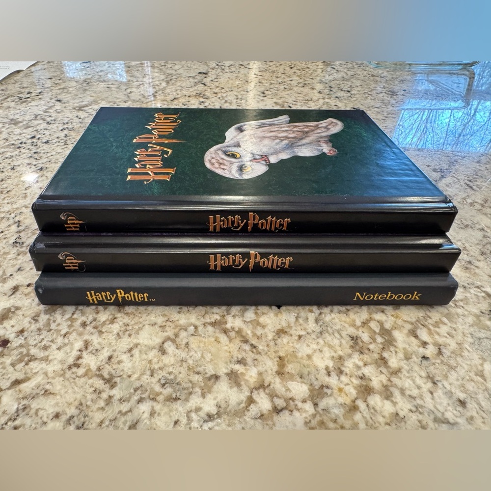 ✨ Harry Potter Notebook Bundle – 3 Notebooks (2 Lined, 1 Blank) ✨ - Picture 6 of 6